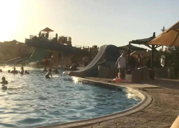 قريه مرسيليا بلوباي السخنه --للعائلات فقط-marseilia Blue Bay Ain Sokhna Village-- Families Only-- Ajn-Szuhna